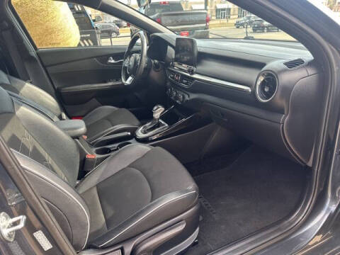 2021 Kia Forte GT Line