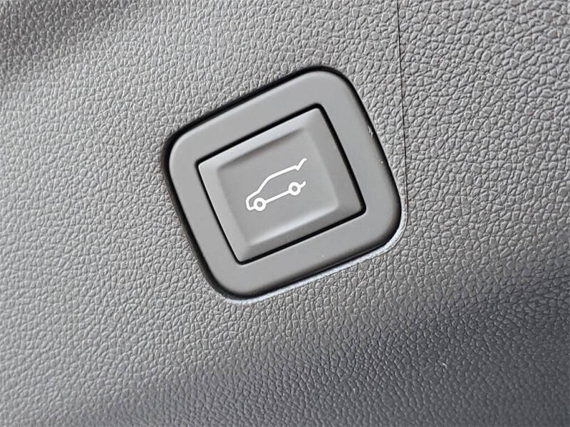 2025 GMC Yukon XL Elevation