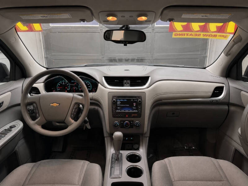 2017 Chevrolet Traverse LS