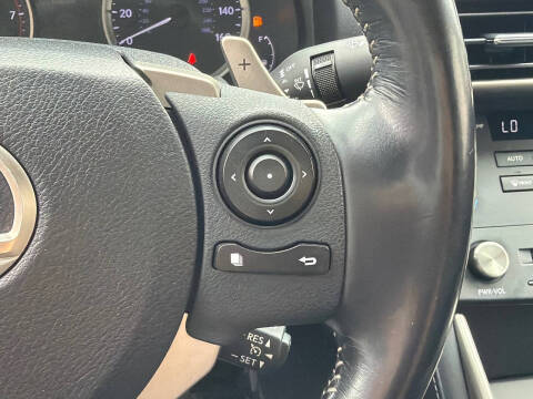 2016 Lexus IS 200t
