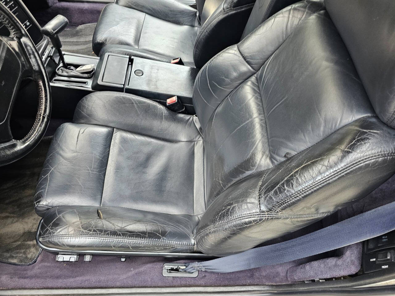 1993 Cadillac Allante 34