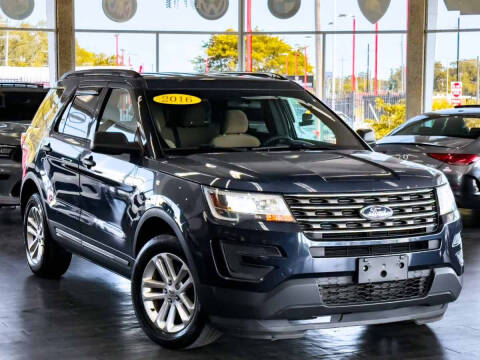 2016 Ford Explorer