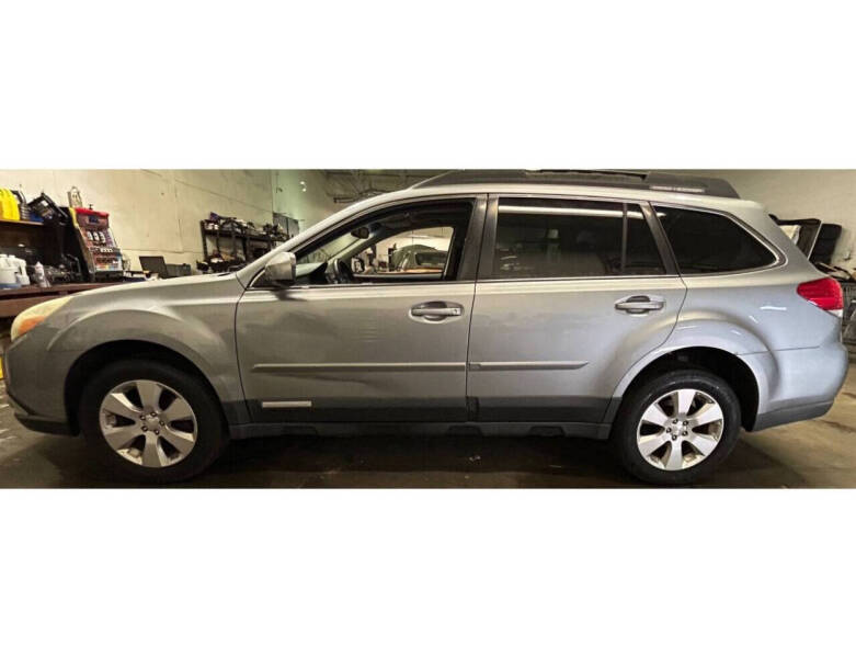 2011 Subaru Outback 2.5i Limited