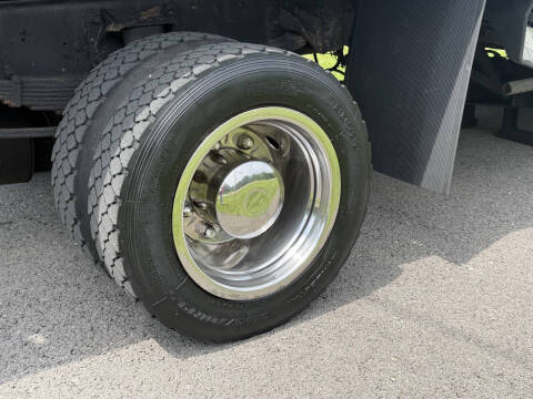2006 International 4300 Rollback