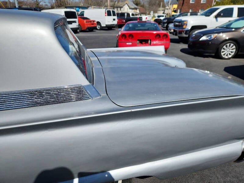1958 Ford Thunderbird