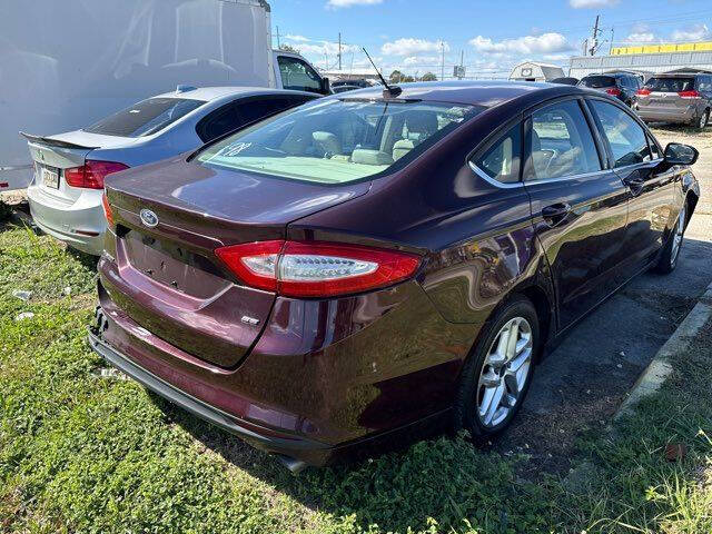 2013 Ford Fusion SE