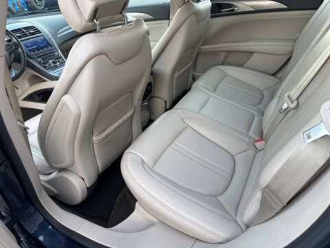 2017 Lincoln MKZ Premiere