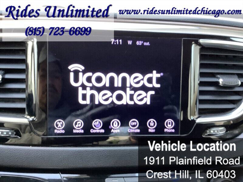 2017 Chrysler Pacifica Touring-L Plus