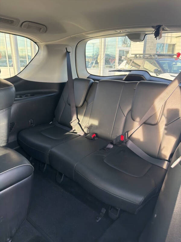 2024 Infiniti QX80 Luxe
