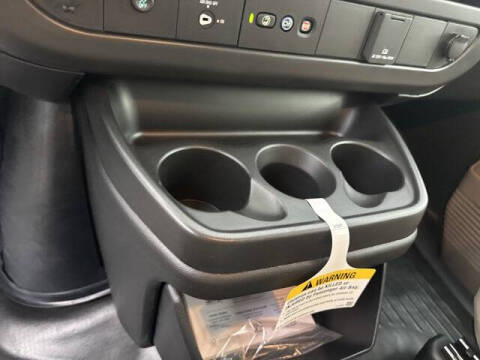 2025 Chevrolet Express 2500