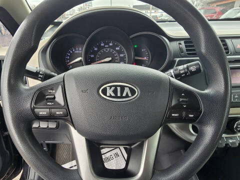 2012 Kia Rio 5-Door LX