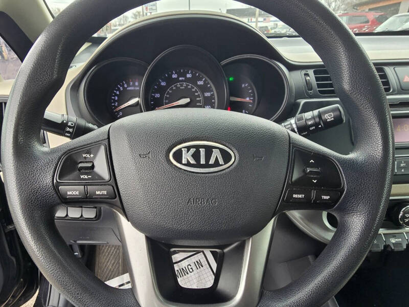 2012 Kia Rio 5-Door LX