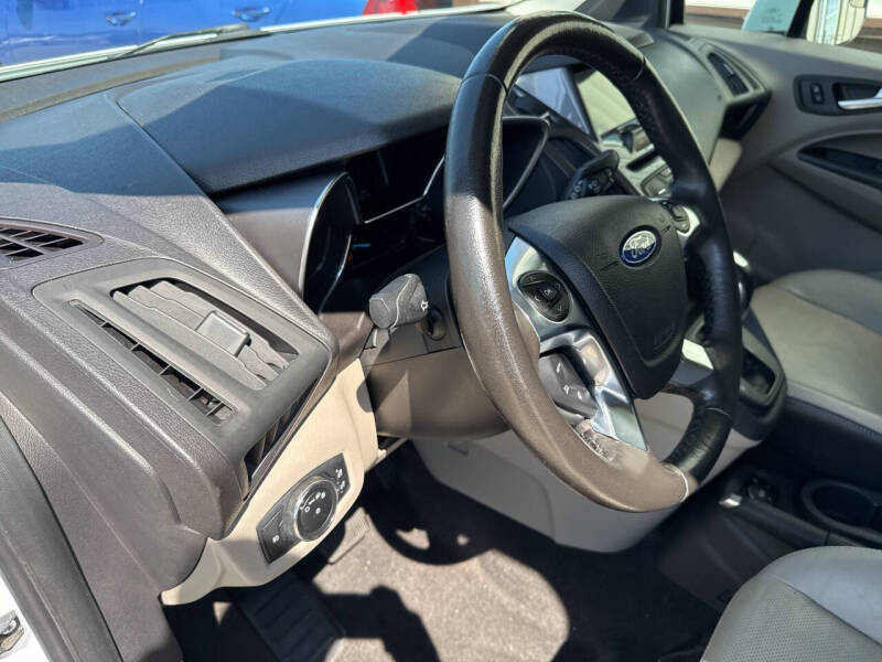 2017 Ford Transit Connect Titanium