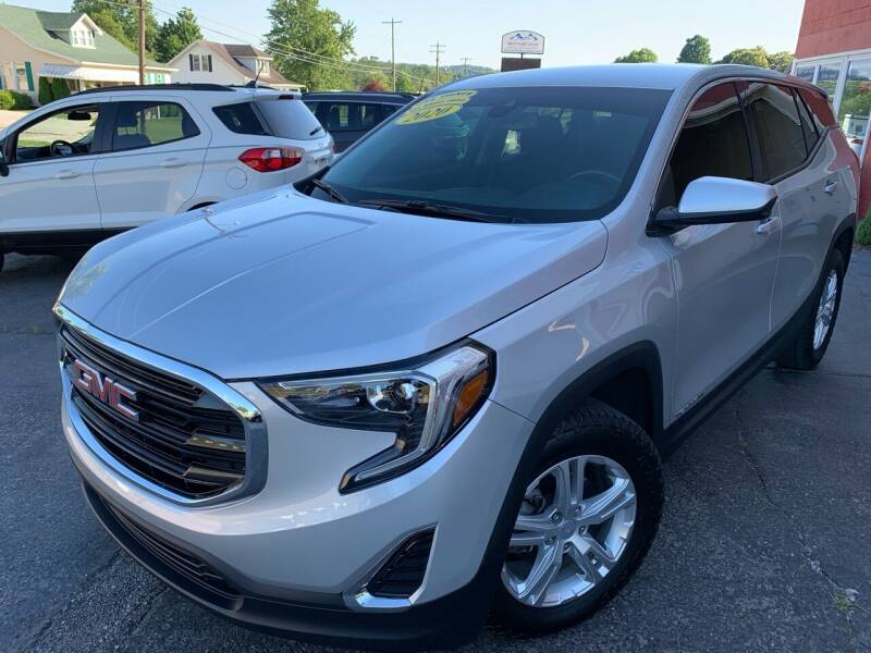 2020 GMC Terrain for sale at Ritchie County Preowned Autos in Harrisville WV
