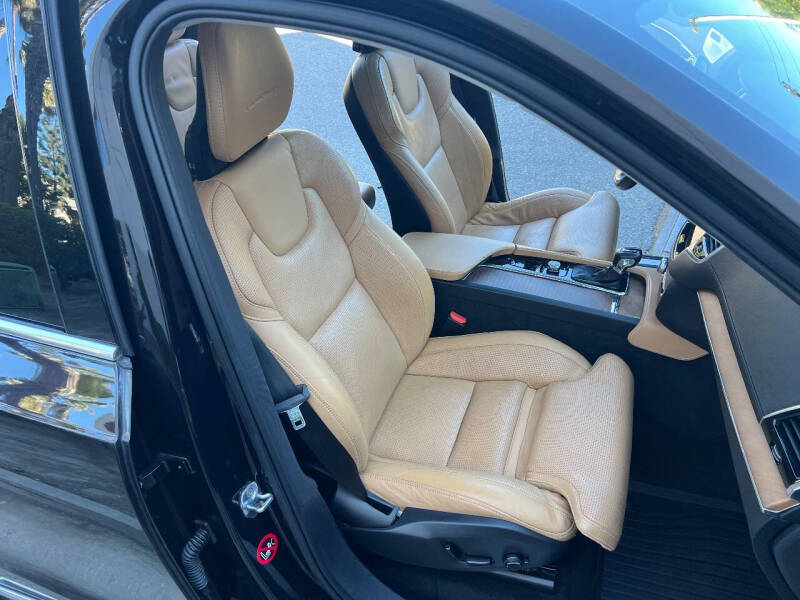 2016 Volvo XC90 T6 Inscription