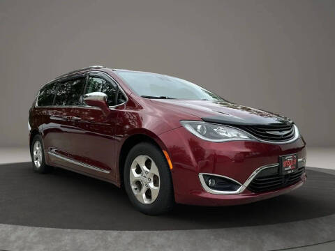 2018 Chrysler Pacifica Hybrid Limited