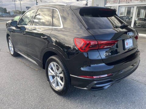 2022 Audi Q3 quattro S line Premium 45 TFSI