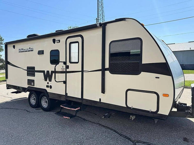 2016 Winnebago Minnie