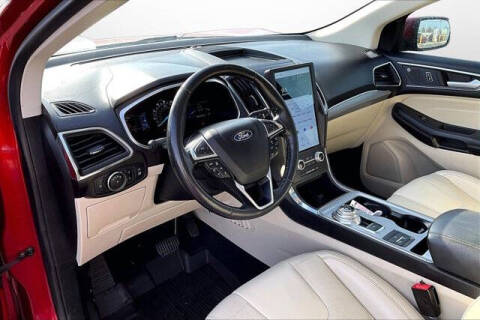 2021 Ford Edge Titanium