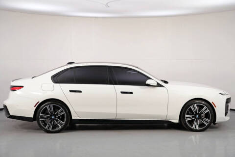 2023 BMW 7 Series 740i