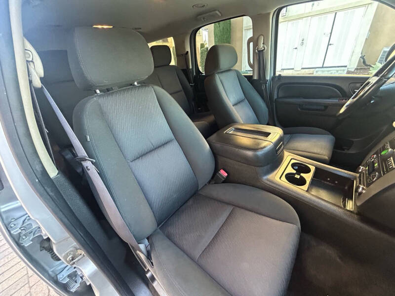 2011 GMC Yukon SLE