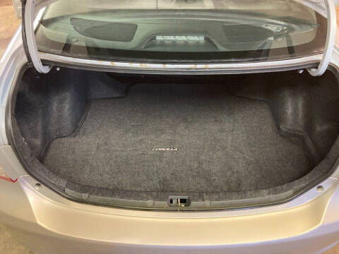 2011 Toyota Corolla LE