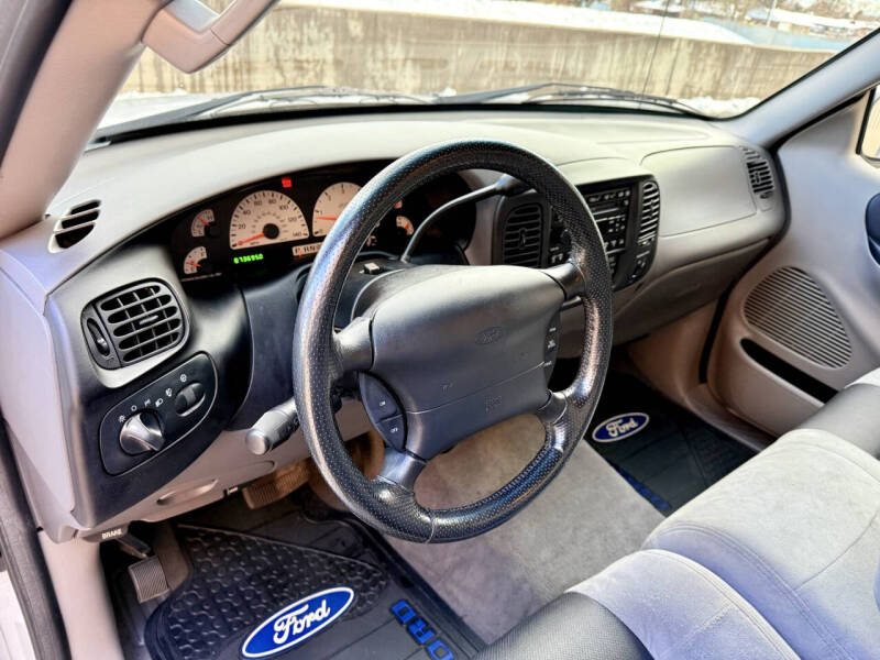 2003 Ford F-150 SVT Lightning