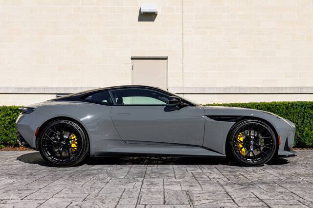 2026 Aston Martin DB12 V8