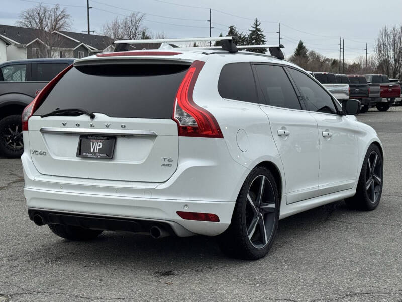 2016 Volvo XC60 T6 Drive-E R-Design Platinum