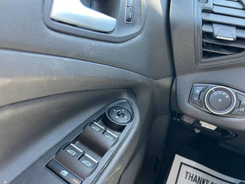 2017 Ford Escape SE