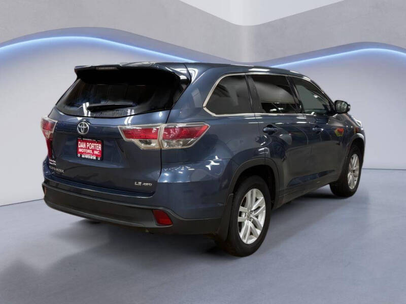 2015 Toyota Highlander LE