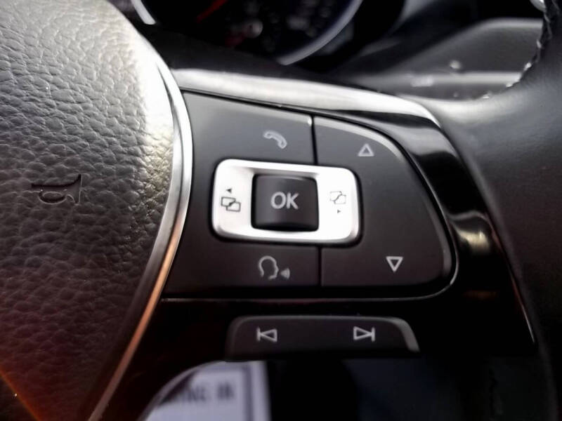 2017 Volkswagen Jetta 1.8T SEL Premium