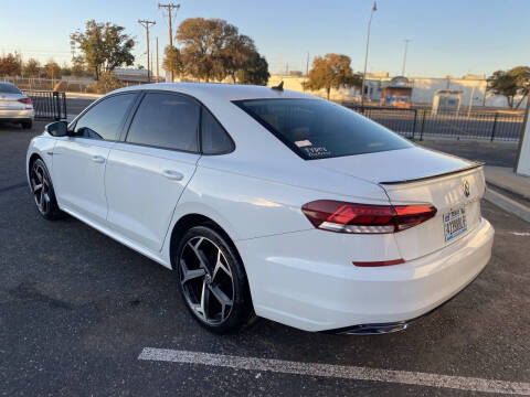 2020 Volkswagen Passat R-Line