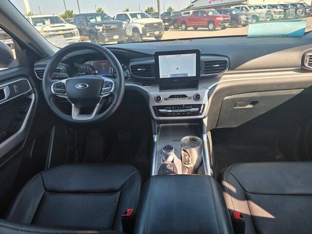 2024 Ford Explorer XLT