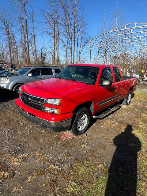 2006 Chevrolet Silverado 1500 for sale at Race Automotive INC in Williamson, NY