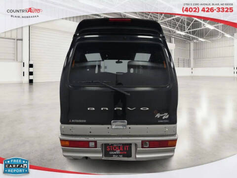 1996 Mitsubishi Bravo