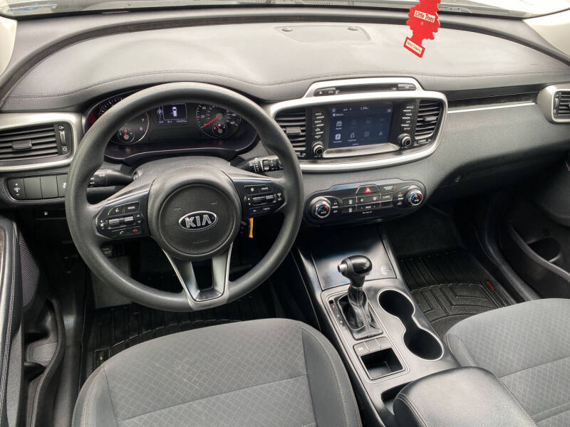 2018 Kia Sorento L