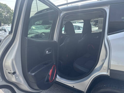 2017 Jeep Renegade Trailhawk