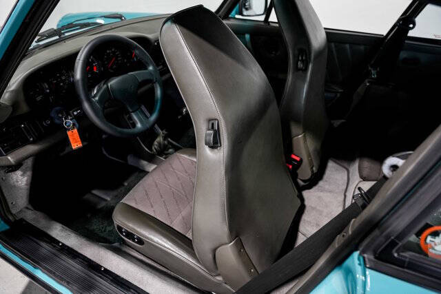 1988 Porsche 911 Carrera