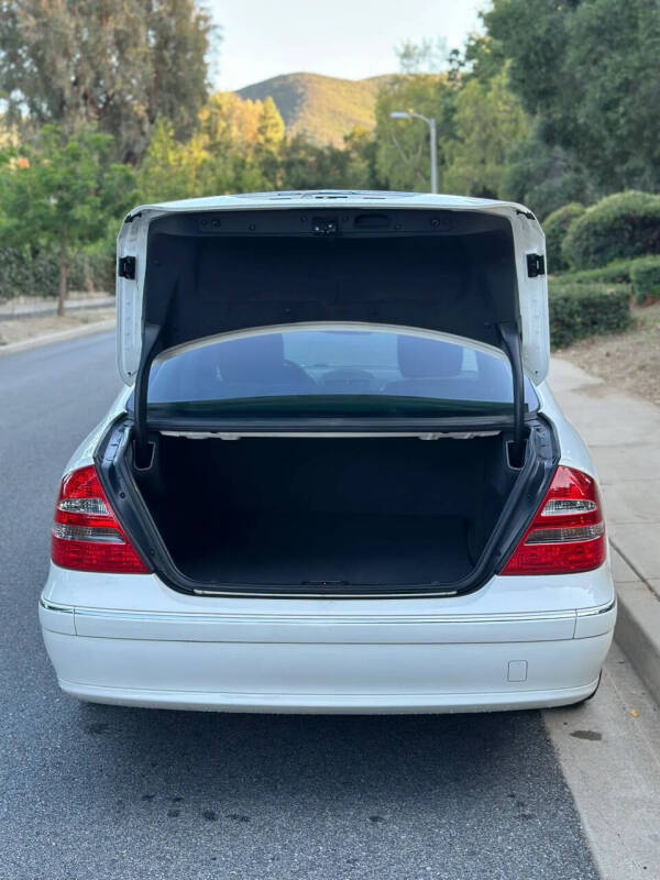 2005 Mercedes-Benz E-Class E 320