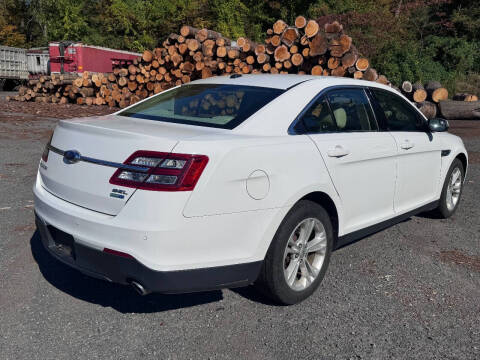 2017 Ford Taurus SEL