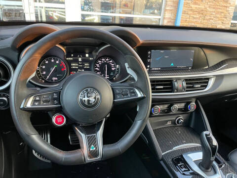 2022 Alfa Romeo Stelvio Quadrifoglio