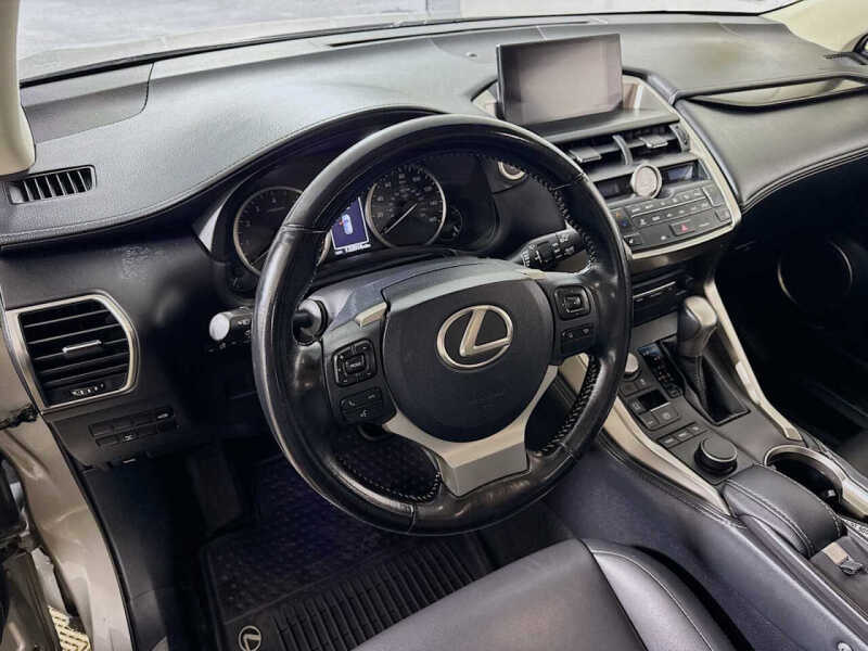 2017 Lexus NX 200t