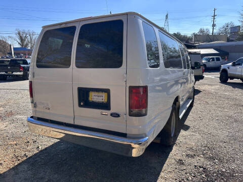 2013 Ford E-Series E-350 SD XLT