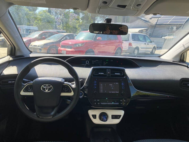 2016 Toyota Prius Two