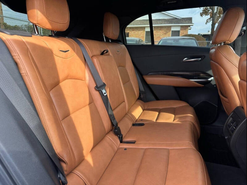 2022 Cadillac XT4 Premium Luxury