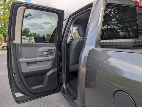 2016 RAM 1500 SLT