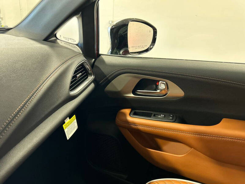 2026 Chrysler Pacifica Pinnacle