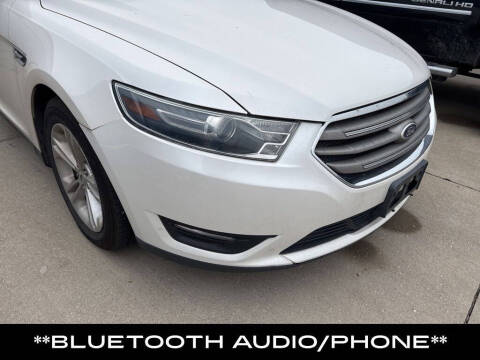 2015 Ford Taurus SEL