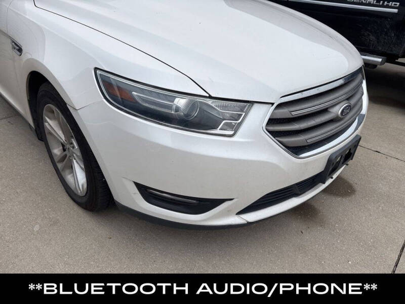2015 Ford Taurus SEL